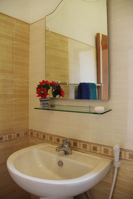 Hotel Red Rose Negombo Room photo